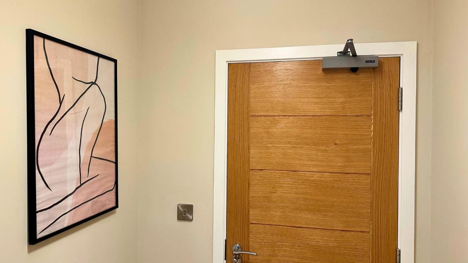 Luxury Apartment In Great Location Coventry Extérieur photo